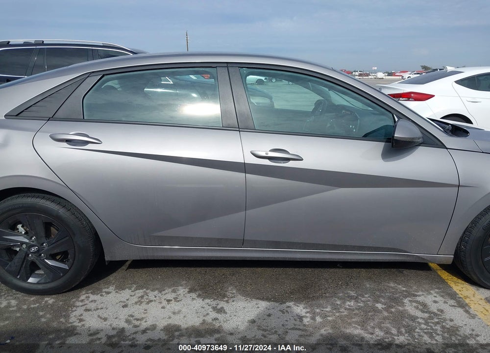 2022 HYUNDAI ELANTRA VIN: KMHLS4AG0NU248206