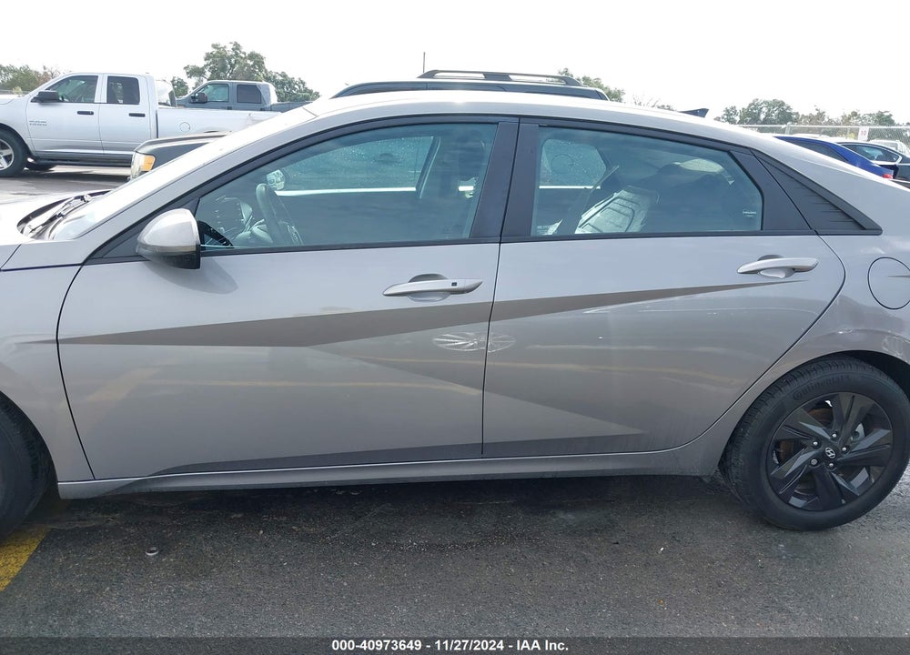 2022 HYUNDAI ELANTRA VIN: KMHLS4AG0NU248206