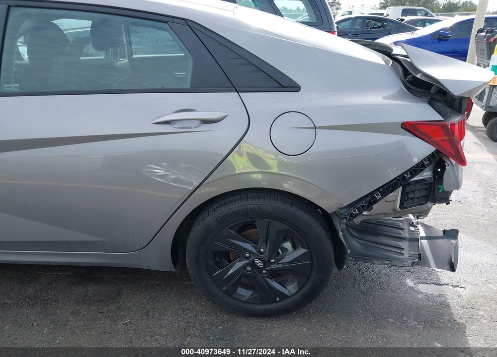 2022 HYUNDAI ELANTRA VIN: KMHLS4AG0NU248206