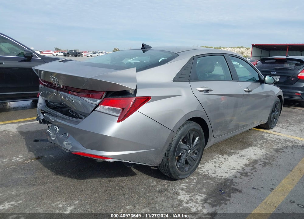 2022 HYUNDAI ELANTRA VIN: KMHLS4AG0NU248206