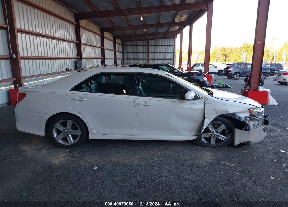 2014 TOYOTA CAMRY SE VIN: 4T1BF1FK9EU749719
