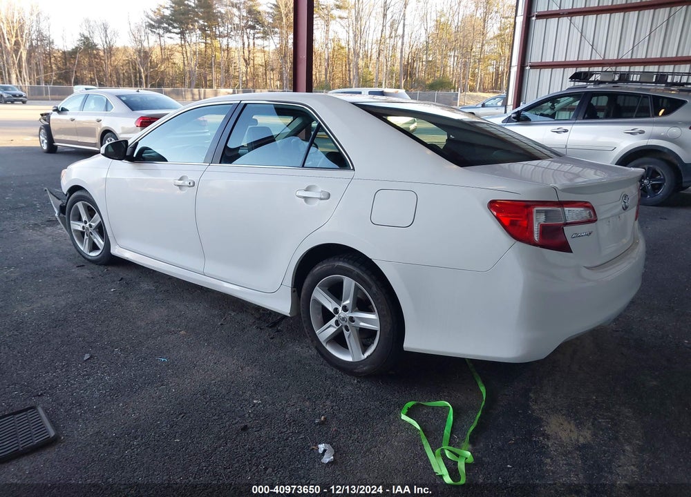 2014 TOYOTA CAMRY SE VIN: 4T1BF1FK9EU749719