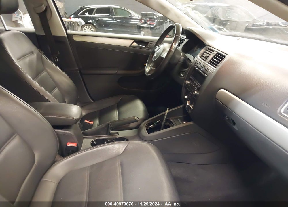 2013 VOLKSWAGEN JETTA 2.5L SE VIN: 3VWDP7AJ4DM217497