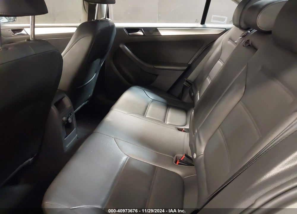 2013 VOLKSWAGEN JETTA 2.5L SE VIN: 3VWDP7AJ4DM217497