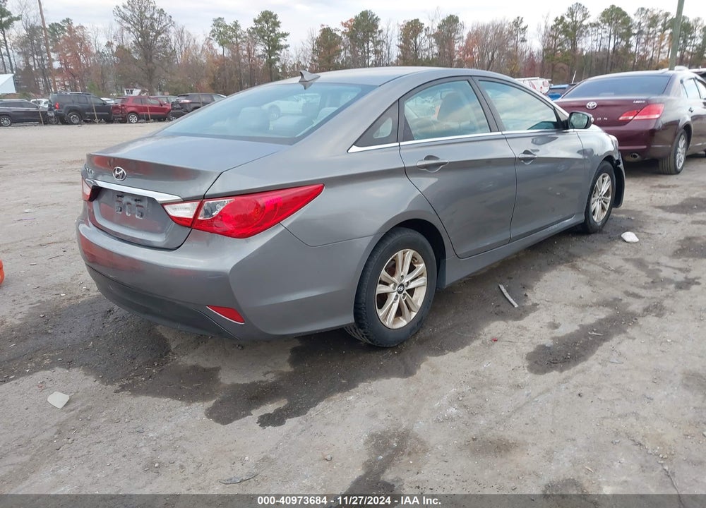 2014 HYUNDAI SONATA VIN: 5NPEB4AC3EH924765