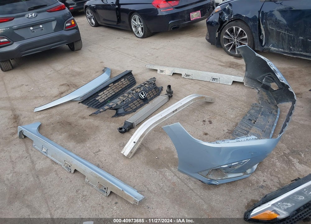 2022 HONDA CIVIC TOURING VIN: 2HGFE1F94NH300636