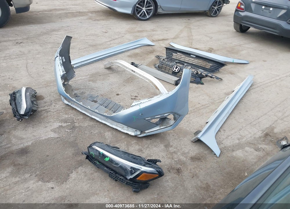 2022 HONDA CIVIC TOURING VIN: 2HGFE1F94NH300636