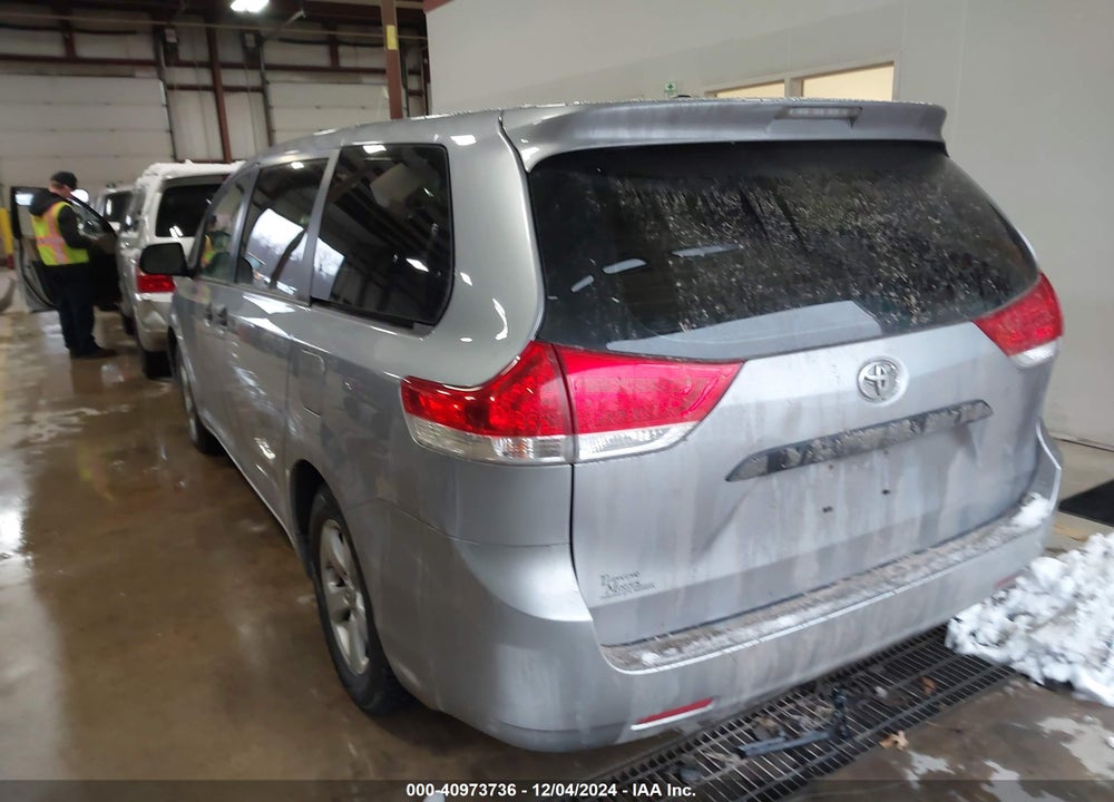 2011 TOYOTA SIENNA BASE V6 VIN: 5TDZK3DC2BS010567