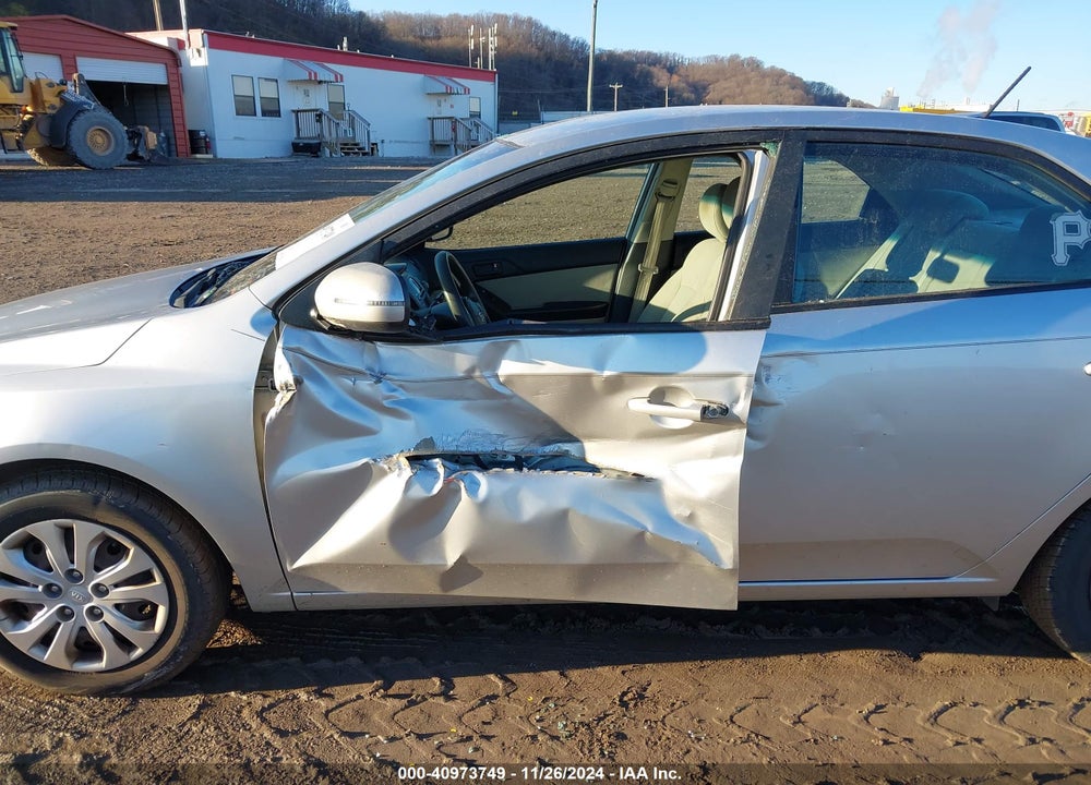 2012 KIA FORTE EX VIN: KNAFU4A25C5588469