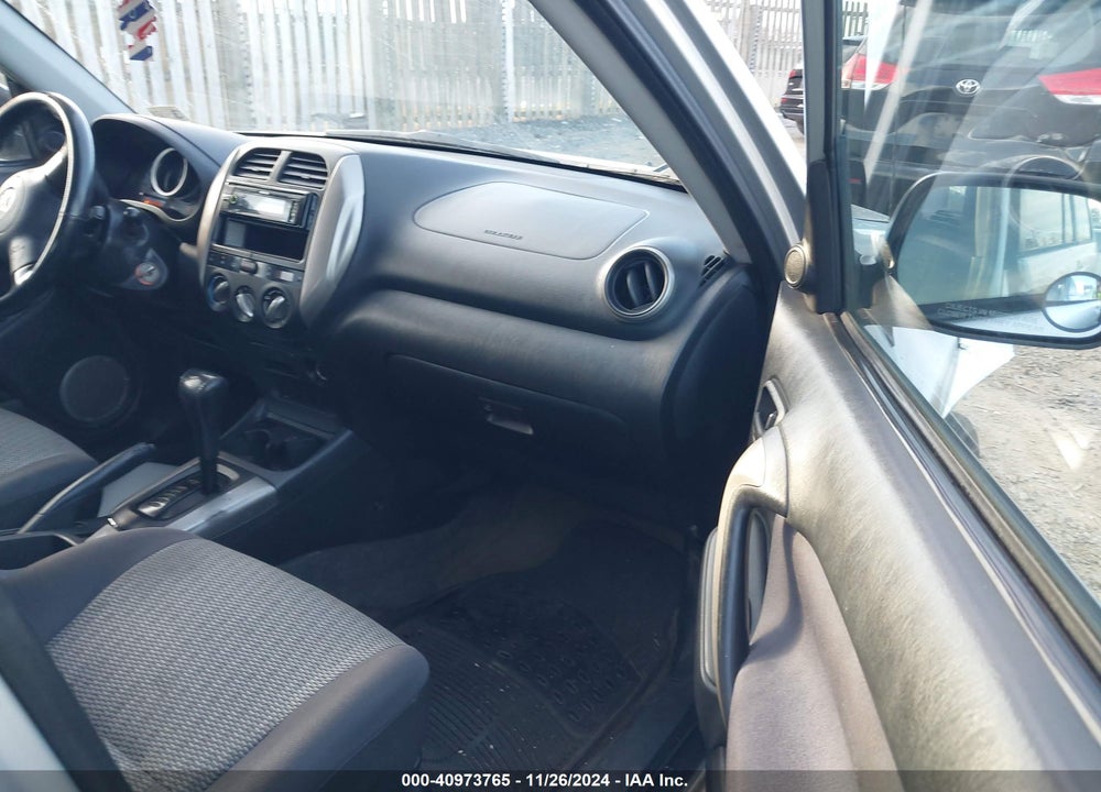 2004 TOYOTA RAV4 VIN: JTEHD20V446015551