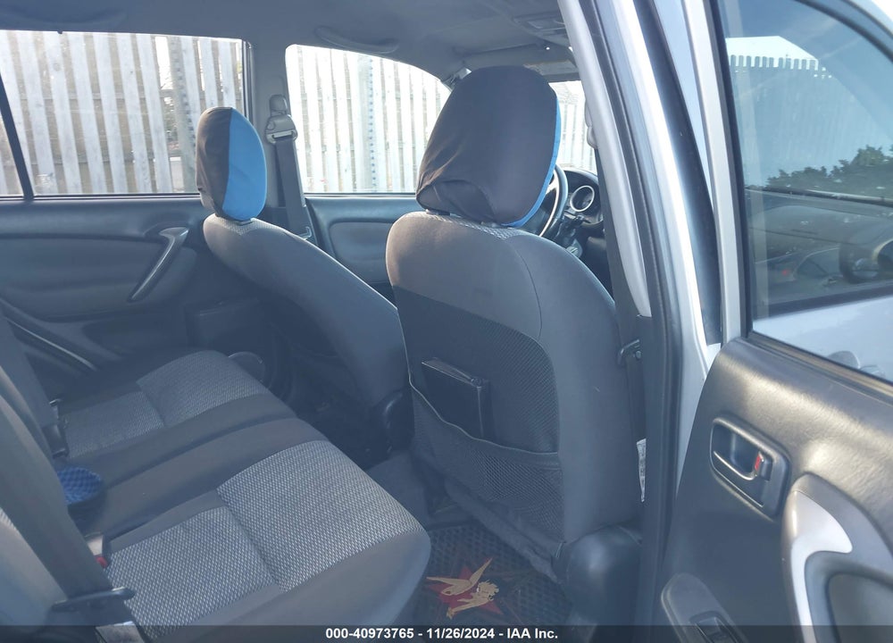 2004 TOYOTA RAV4 VIN: JTEHD20V446015551