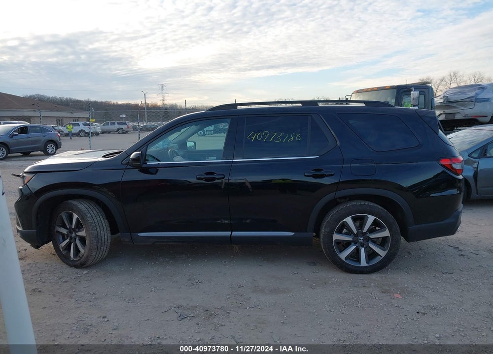 2024 HONDA PILOT VIN: 5FNYG1H72RB007519