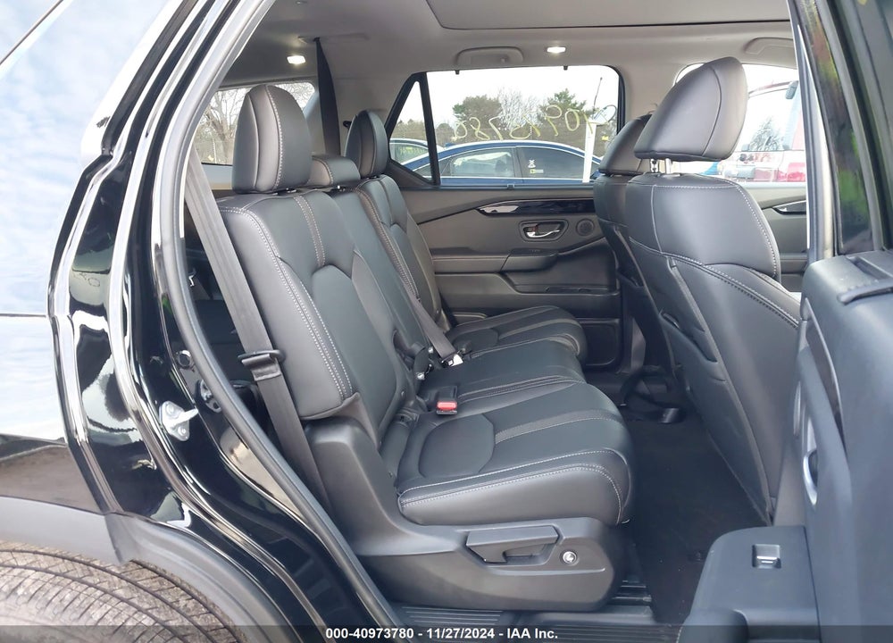 2024 HONDA PILOT VIN: 5FNYG1H72RB007519