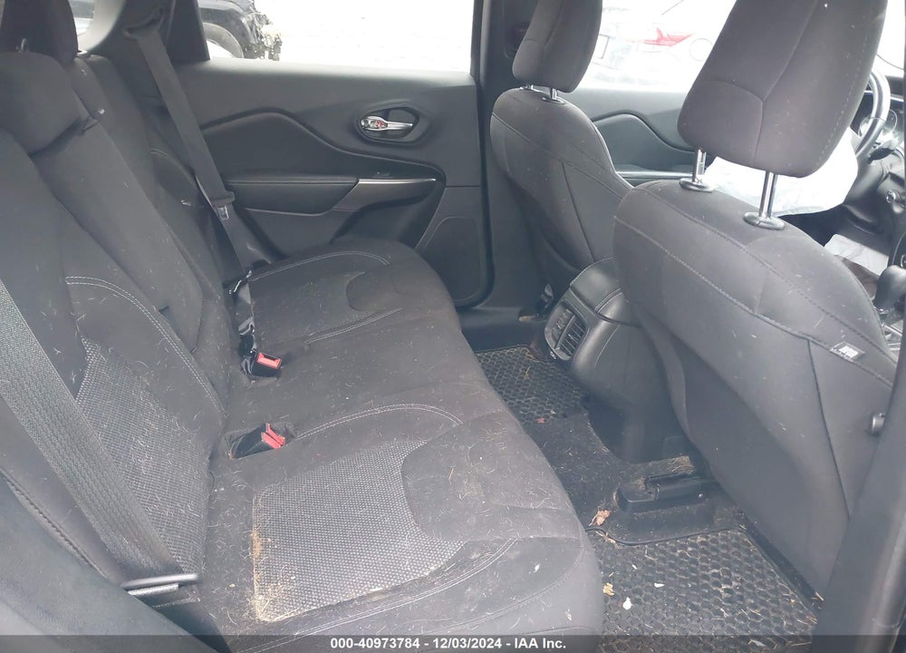2019 JEEP CHEROKEE LATITUDE 4X4 VIN: 1C4PJMCB1KD489908
