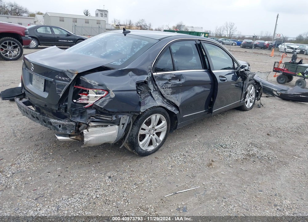 2010 MERCEDES-BENZ C 300 LUXURY 4MATIC/SPORT 4MATIC VIN: WDDGF8BB5AR127923