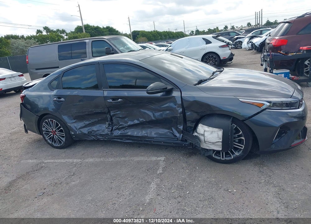 2022 KIA FORTE GT VIN: 3KPF44AC8NE451576