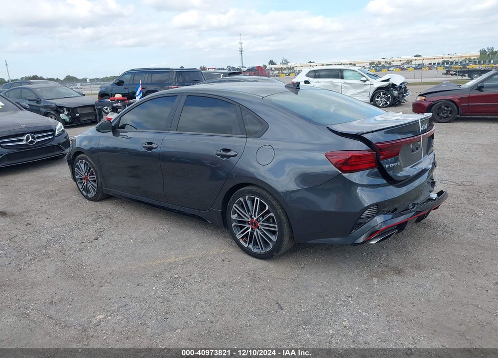 2022 KIA FORTE GT VIN: 3KPF44AC8NE451576