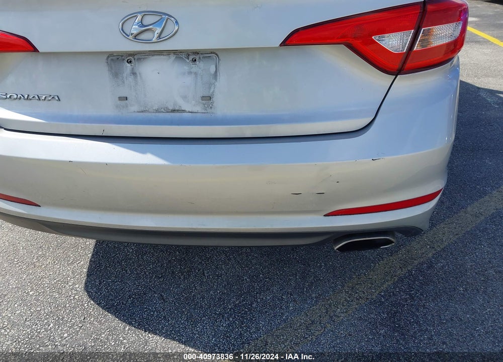 2015 HYUNDAI SONATA SE VIN: 5NPE24AF6FH193146