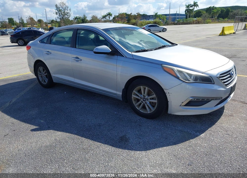 2015 HYUNDAI SONATA SE VIN: 5NPE24AF6FH193146