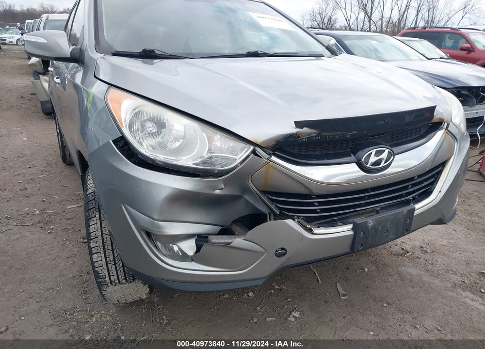 2013 HYUNDAI TUCSON LIMITED VIN: KM8JUCACXDU557981