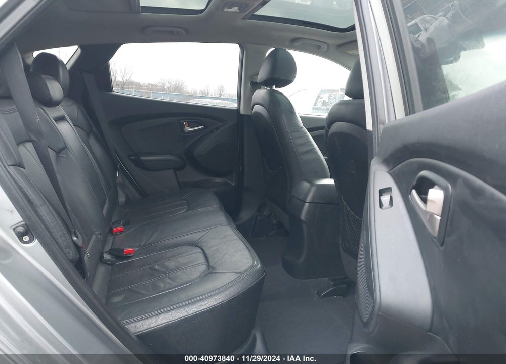 2013 HYUNDAI TUCSON LIMITED VIN: KM8JUCACXDU557981