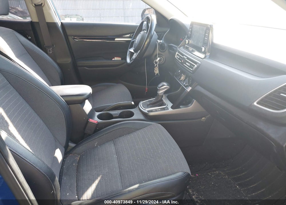 2021 KIA SELTOS S VIN: KNDEUCAA5M7073848