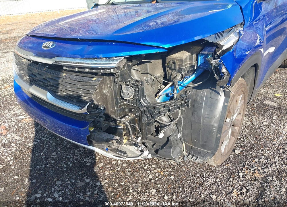 2021 KIA SELTOS S VIN: KNDEUCAA5M7073848