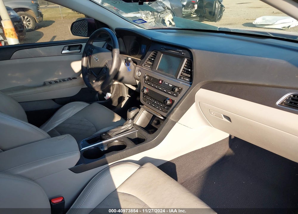 2016 HYUNDAI SONATA VIN: 5NPE34AF2GH289211