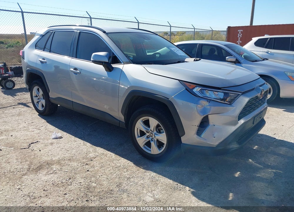 2021 TOYOTA RAV4 XLE VIN: 2T3W1RFV4MC131286