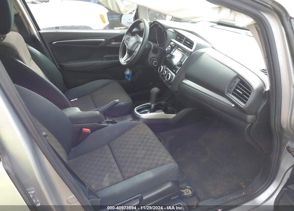 2017 HONDA FIT LX VIN: JHMGK5H51HS010038