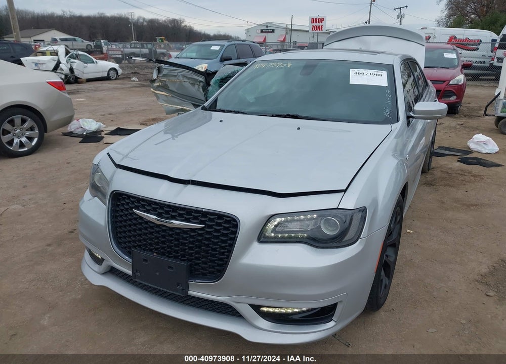 2019 CHRYSLER 300 VIN: 2C3CCABG8KH760801