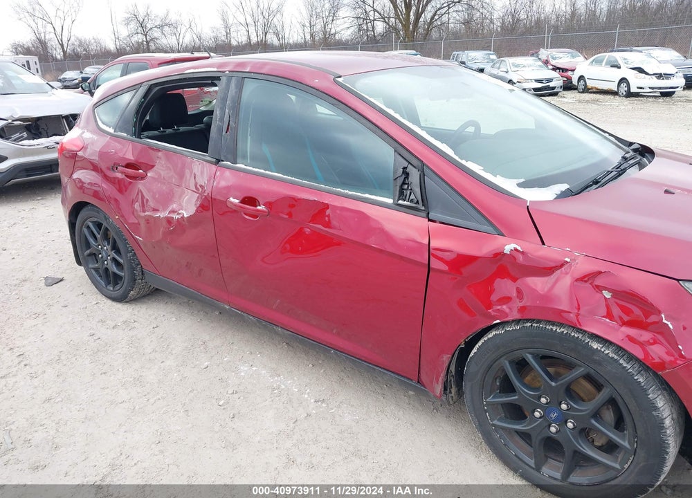 2016 FORD FOCUS SE VIN: 1FADP3K26GL235806