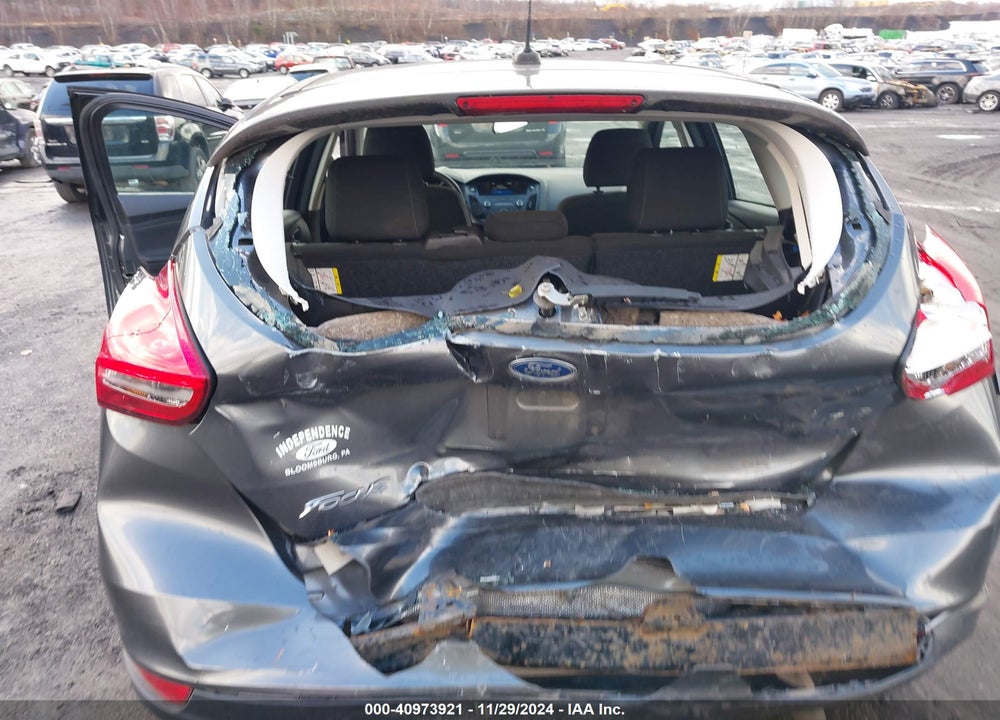 2018 FORD FOCUS VIN: 1FADP3K27JL219623