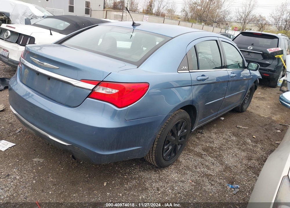 2011 CHRYSLER 200 LX VIN: 1C3BC4FBXBN558089