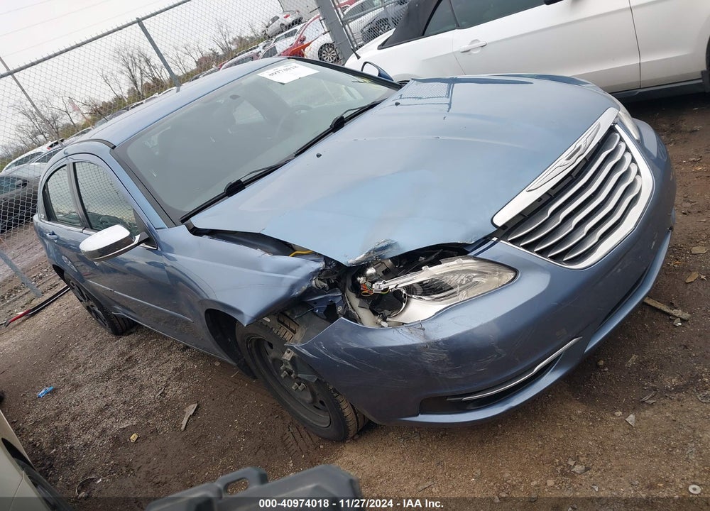 2011 CHRYSLER 200 LX VIN: 1C3BC4FBXBN558089
