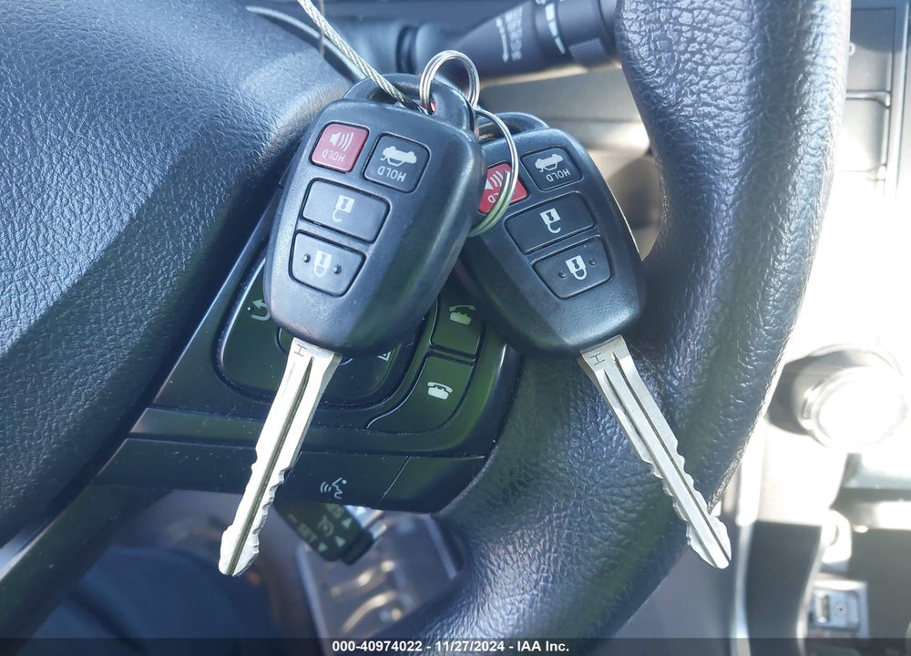 2017 TOYOTA CAMRY LE VIN: 4T1BF1FK7HU379763