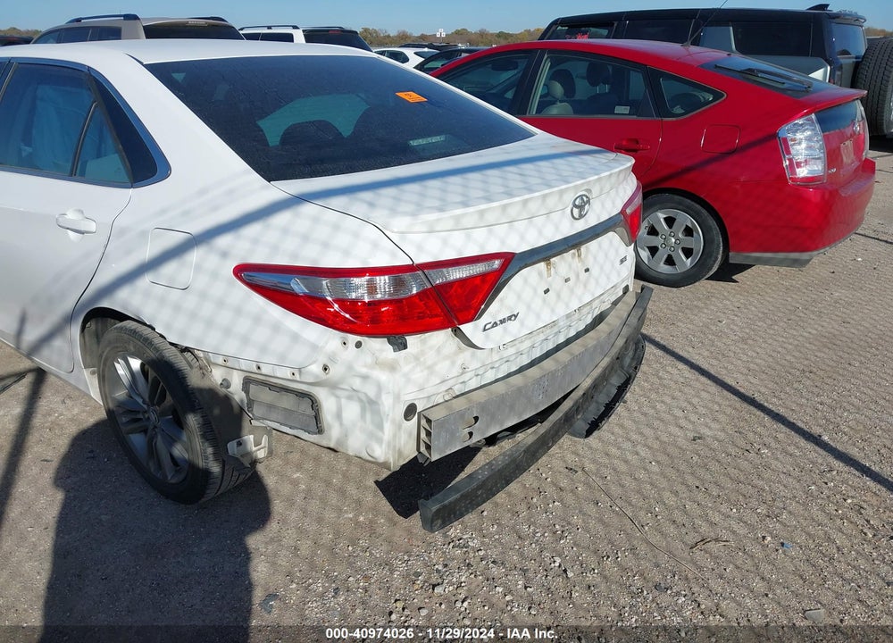 2016 TOYOTA CAMRY SE VIN: 4T1BF1FK8GU543004