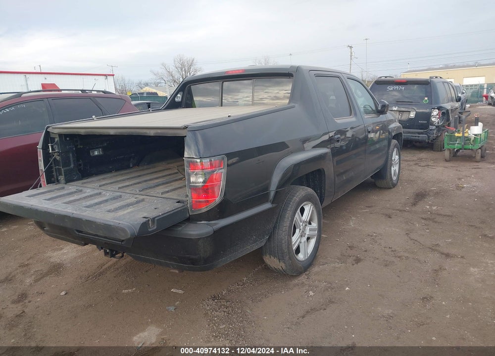 2013 HONDA RIDGELINE RTL VIN: 5FPYK1F58DB004916