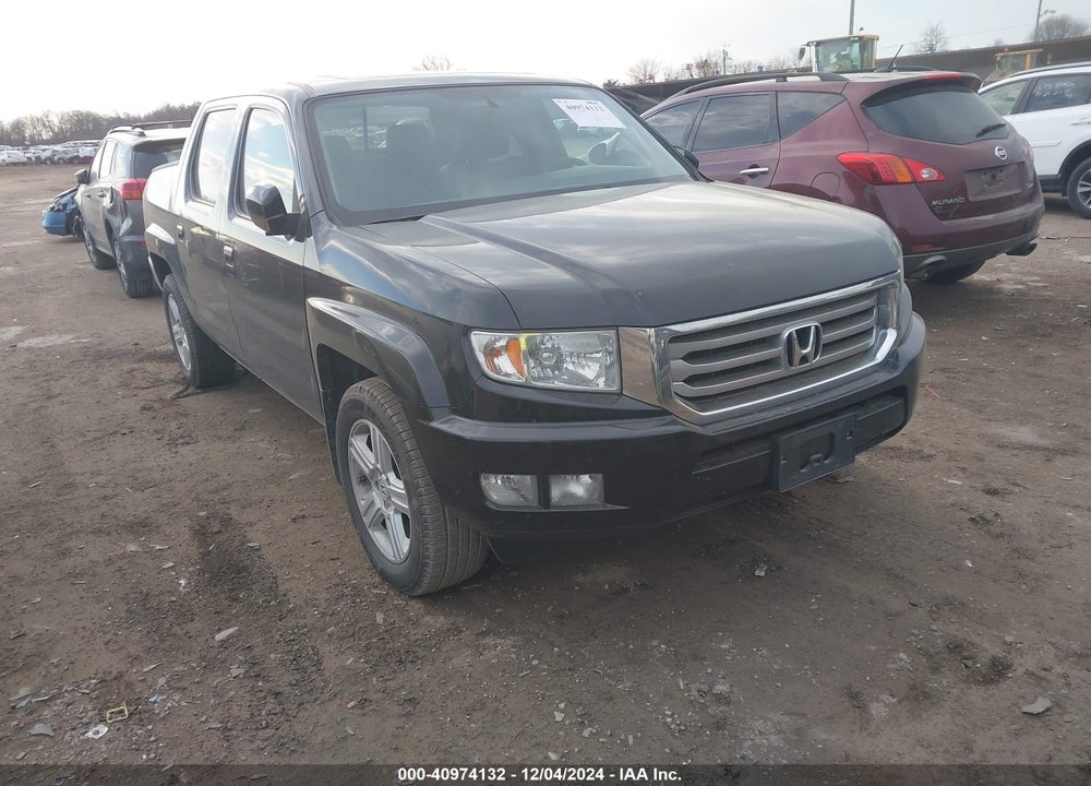 2013 HONDA RIDGELINE RTL VIN: 5FPYK1F58DB004916