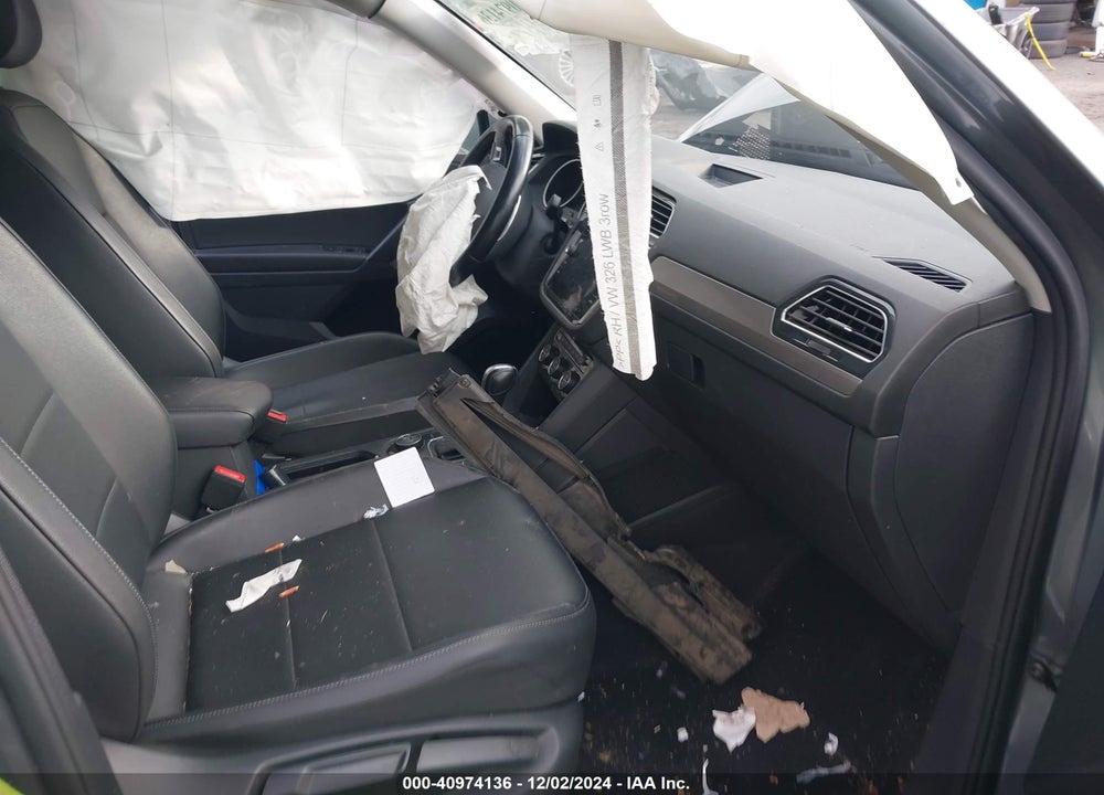 2019 VOLKSWAGEN TIGUAN 2.0T SE/2.0T SEL/2.0T SEL R-LINE/2.0T SEL R-LINE BLACK VIN: 3VV2B7AXXKM069075