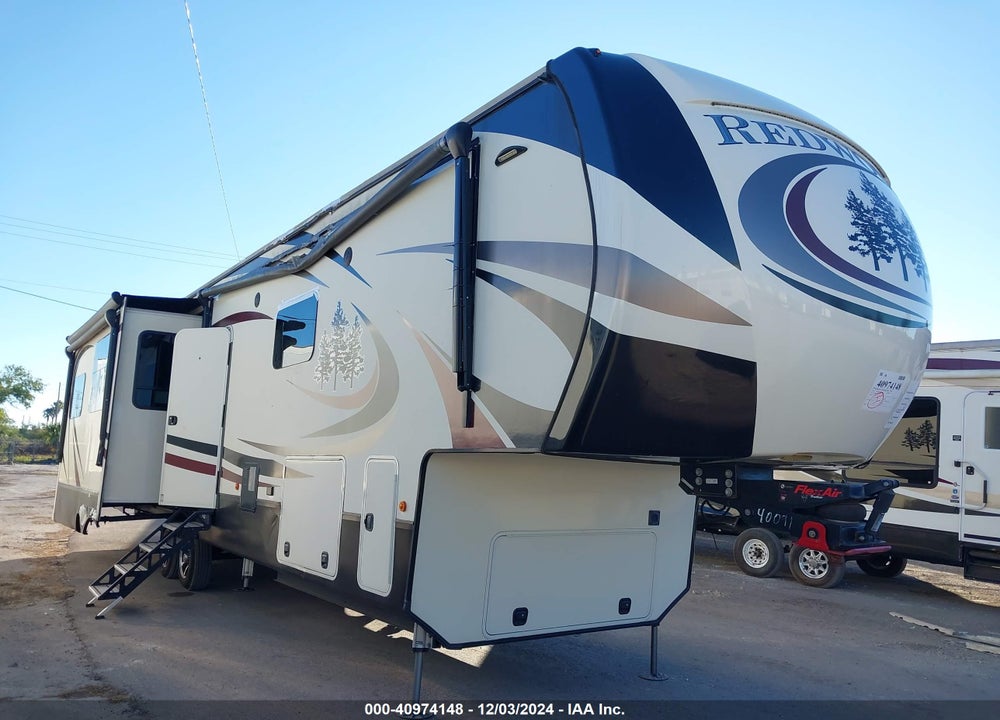 2018 REDWOOD OTHER VIN: 4YDF39024J9340091