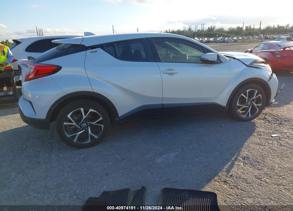 2022 TOYOTA C-HR XLE VIN: NMTKHMBX5NR145217