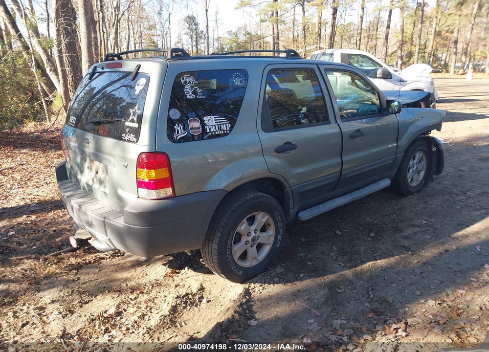 2005 FORD ESCAPE XLT VIN: 1FMYU03145KE49345