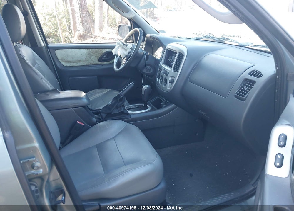 2005 FORD ESCAPE XLT VIN: 1FMYU03145KE49345