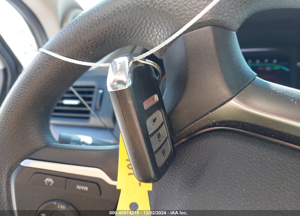 2019 HONDA PILOT LX VIN: 5FNYF6H1XKB067565