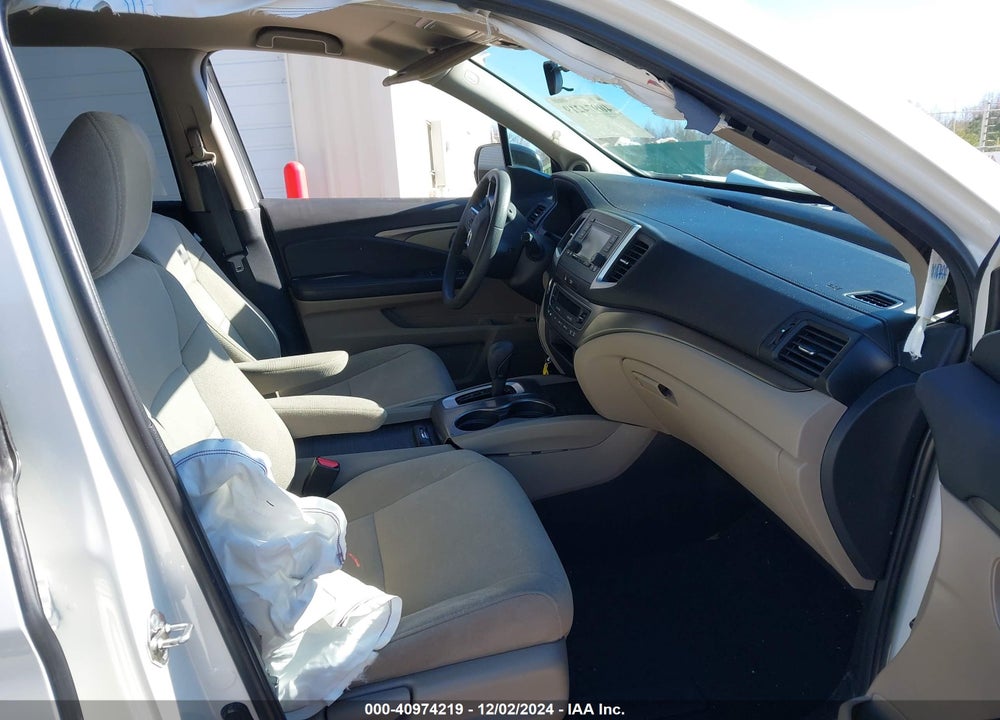 2019 HONDA PILOT LX VIN: 5FNYF6H1XKB067565