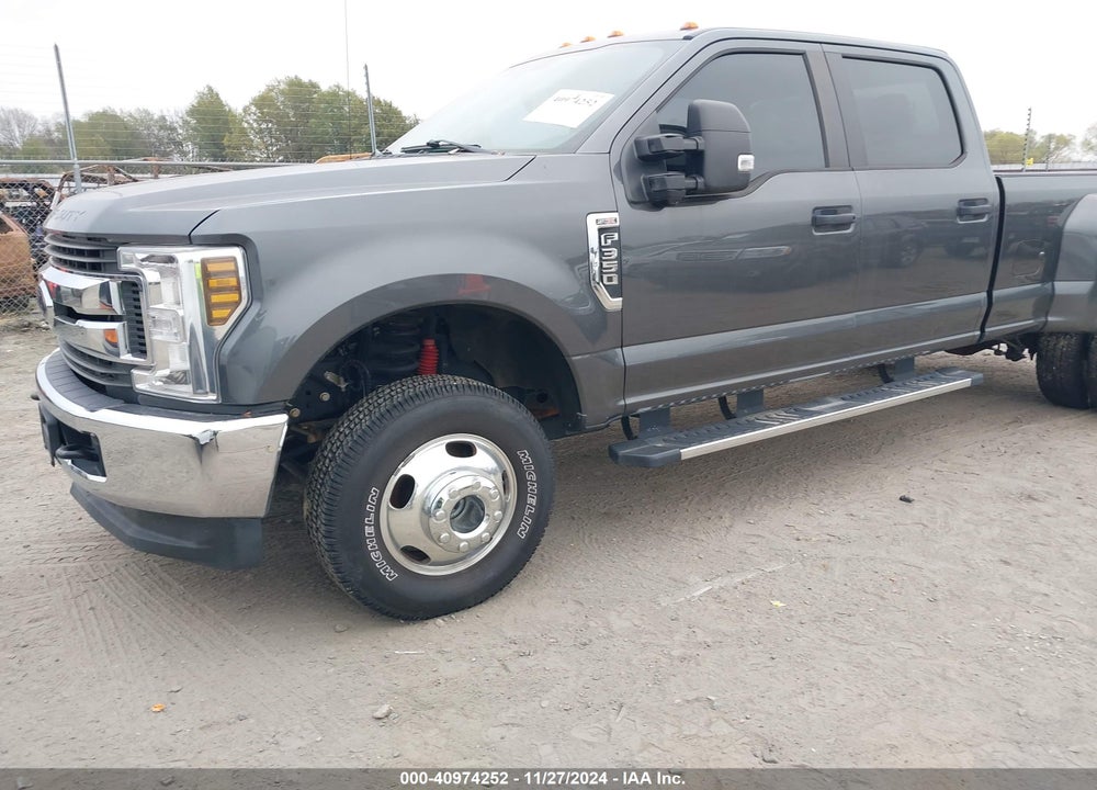 2019 FORD F-350 XL VIN: 1FT8W3D62KEF37220