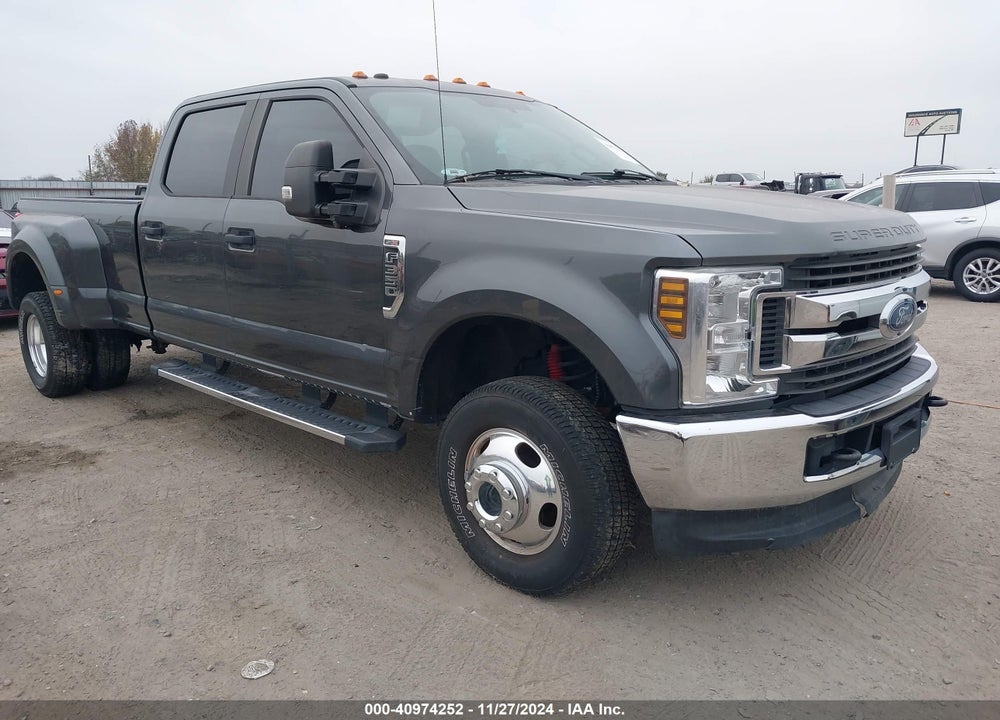 2019 FORD F-350 XL VIN: 1FT8W3D62KEF37220
