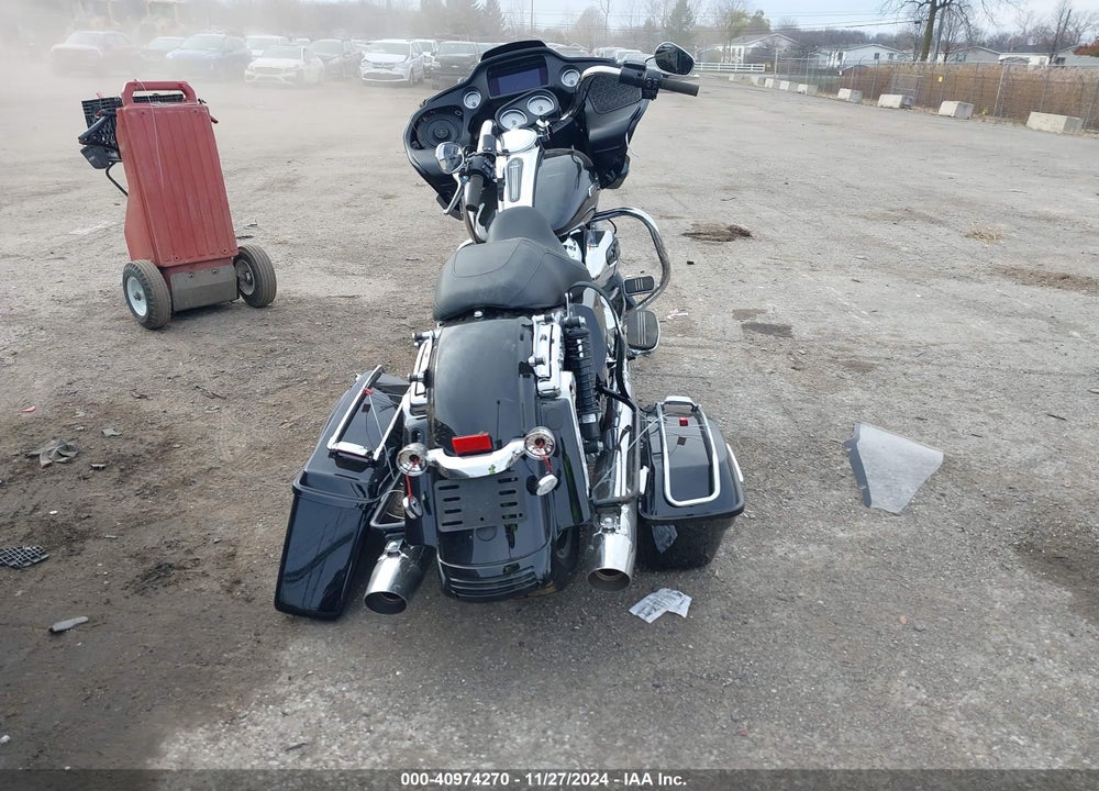 2022 HARLEY-DAVIDSON FLTRX VIN: 1HD1KHC1XNB671008