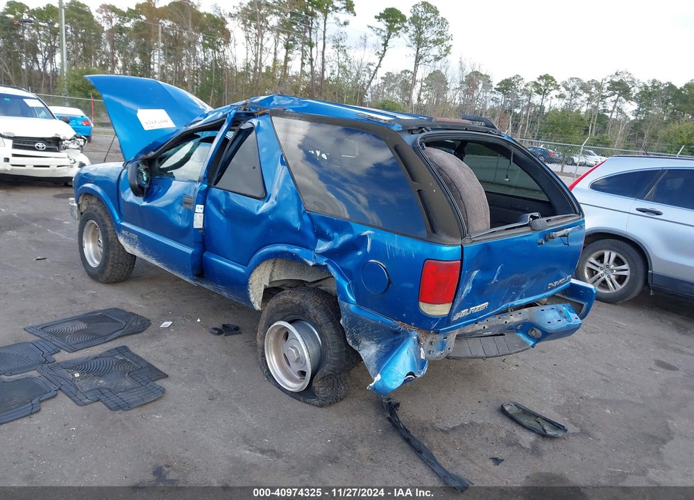 2000 CHEVROLET BLAZER LS VIN: 1GNCS18W0YK245099